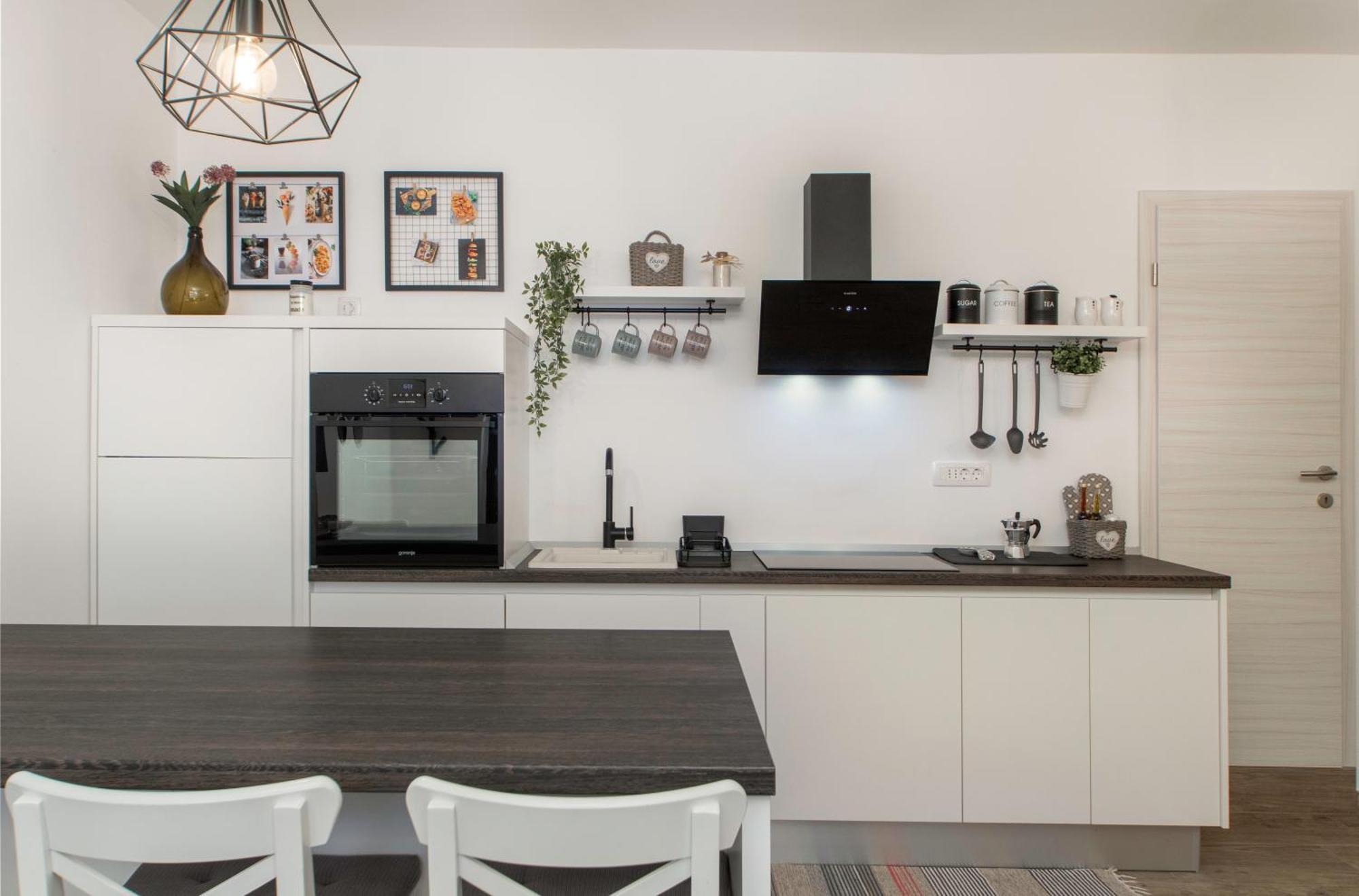 Apartment Vinotoc Ізола Екстер'єр фото
