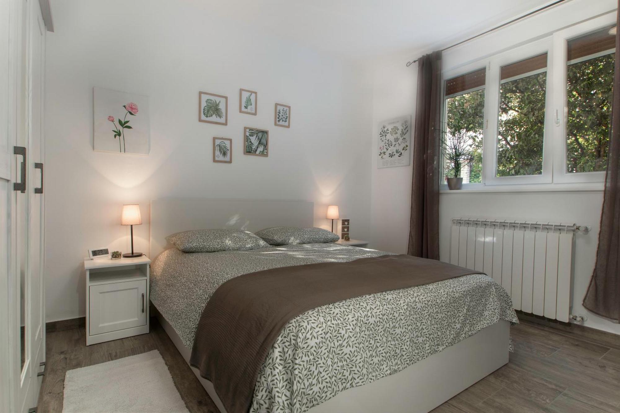 Apartment Vinotoc Ізола Екстер'єр фото